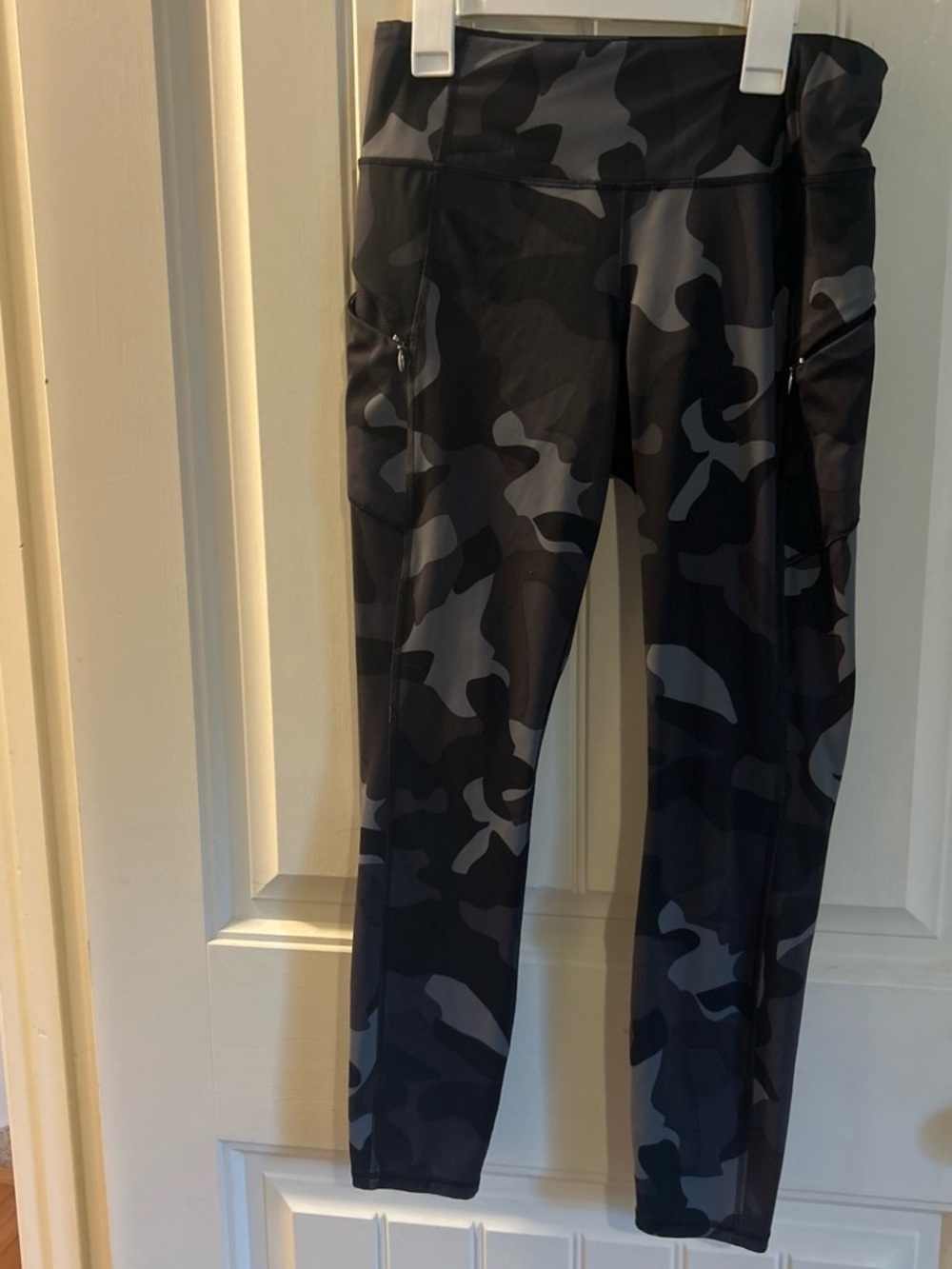 Athleta Black & Gray Camo Leggings with Side Pockets